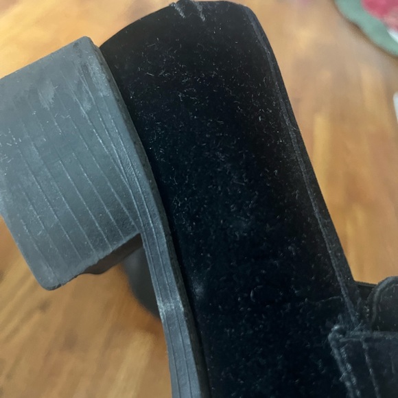 Vintage, No Restrictions, Black Suede Y2K platform shoes size 2 - Picture 5 of 6